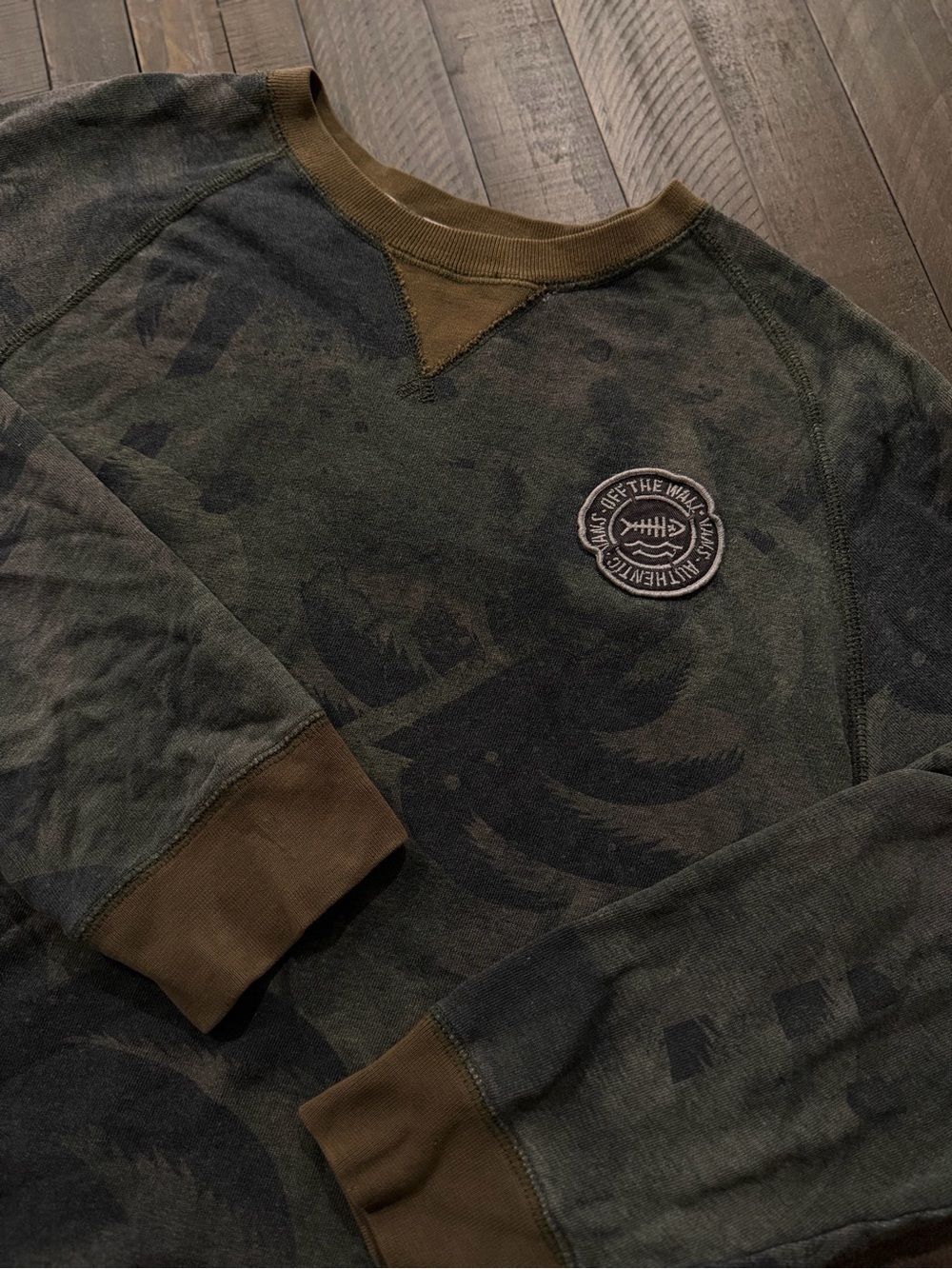 Vans Off The Wall Camo Crewneck Sweatshirt Men’s M Y2K Skate Style
